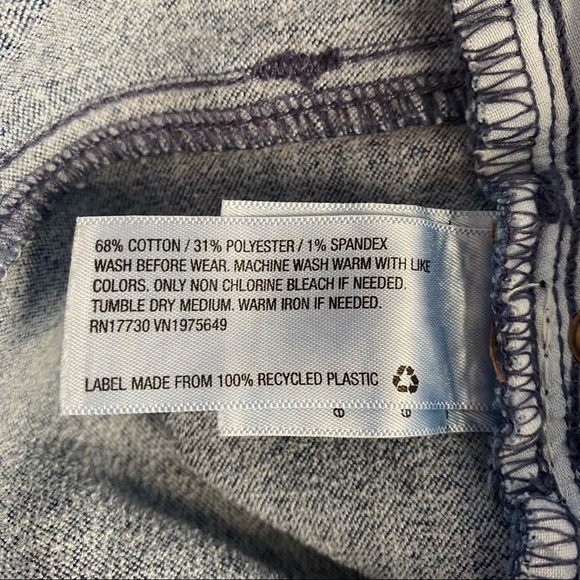 Universal Thread Jeans - Picture 3 of 9